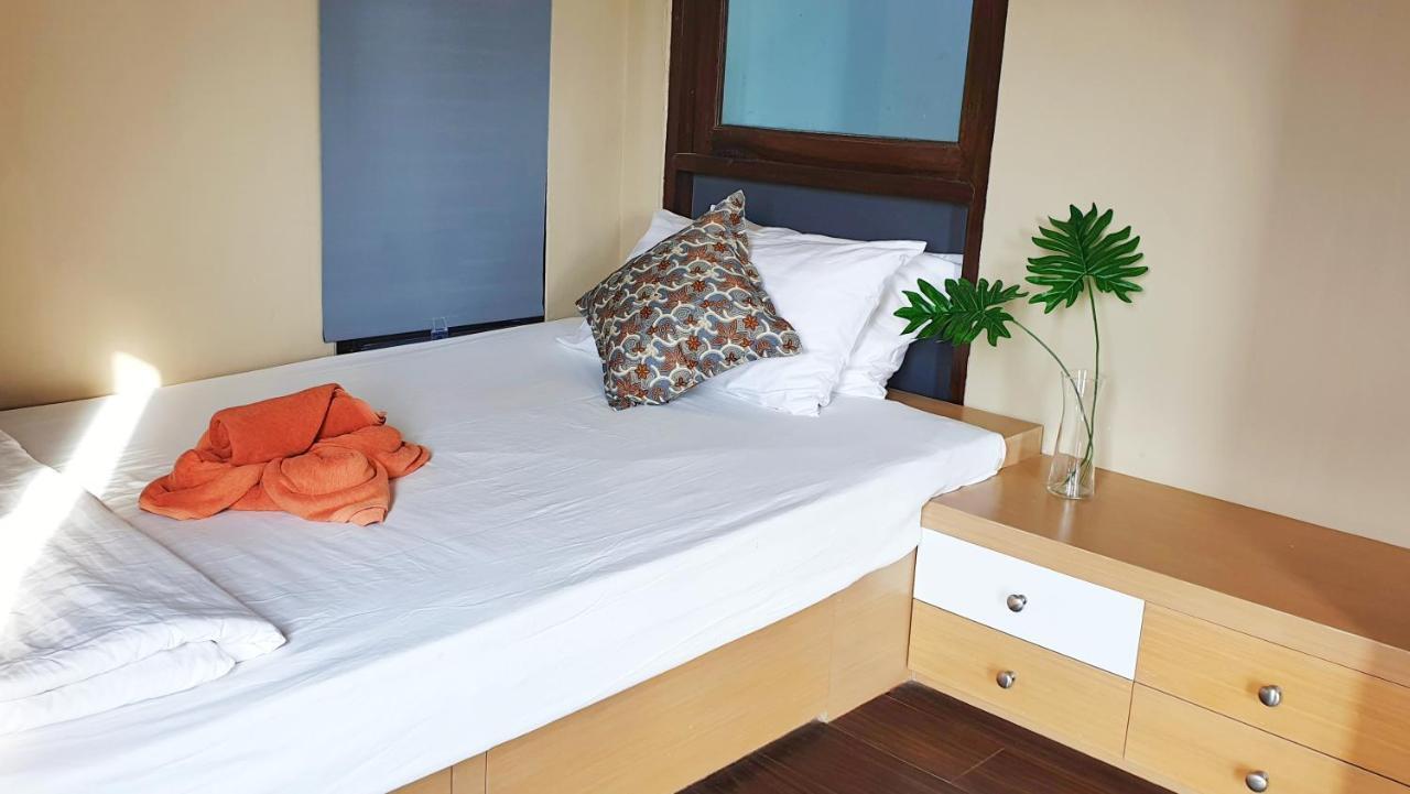 Island Cafe&Hostel Koh Lipe Exterior foto